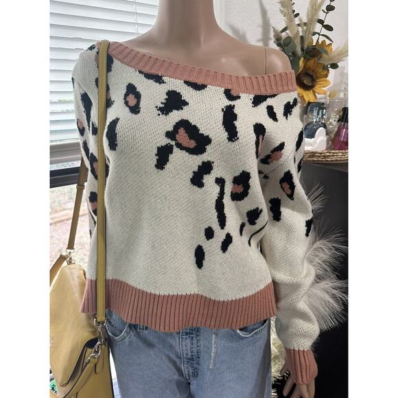 Leopard Print Sweater Cozy Casual Size Small Medium - Picture 2 of 4